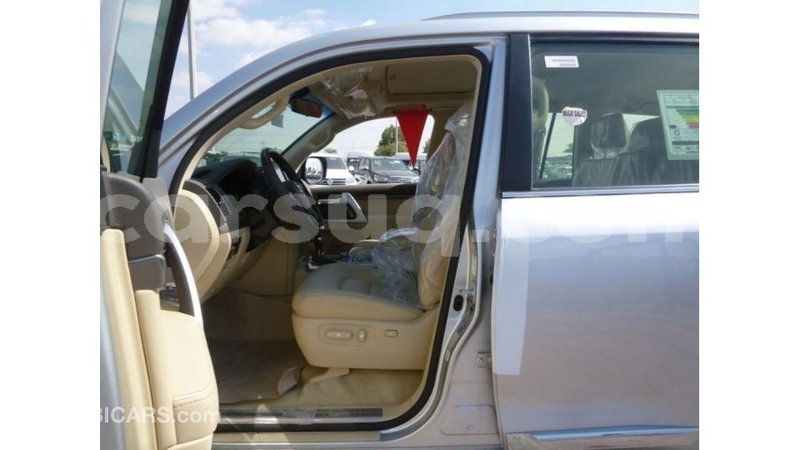 Big with watermark toyota land cruiser barh el gazel import dubai 2446