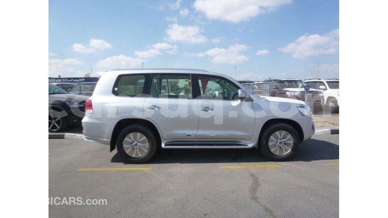 Big with watermark toyota land cruiser barh el gazel import dubai 2446