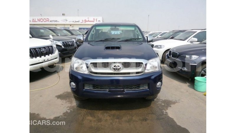 Big with watermark toyota hilux barh el gazel import dubai 2449