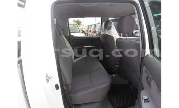 Buy Import Toyota Hilux White Car in Import - Dubai in Barh el Gazel Buy Import Toyota Hilux White Car in Import - Dubai in Barh el Gazel