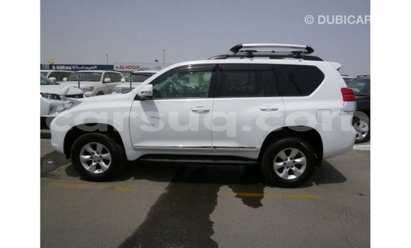 Acheter Import Voiture Toyota Prado Blanc à Import - Dubai, Barh el Gazel Acheter Import Voiture Toyota Prado Blanc à Import - Dubai, Barh el Gazel