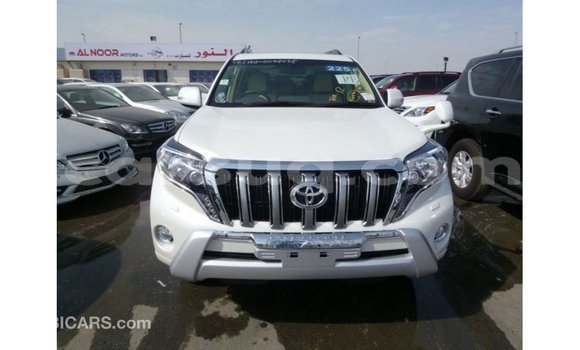 Acheter Import Voiture Toyota Prado Blanc à Import - Dubai, Barh el Gazel Acheter Import Voiture Toyota Prado Blanc à Import - Dubai, Barh el Gazel