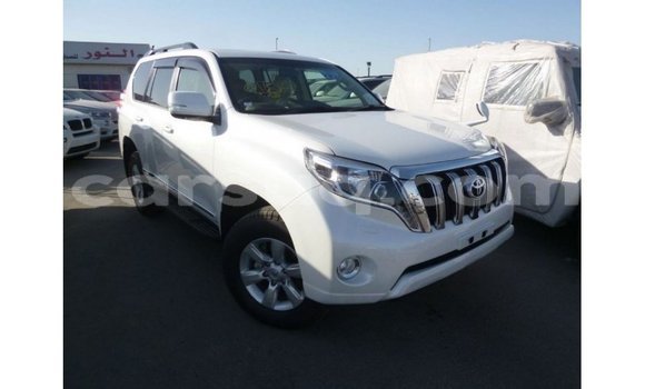 Acheter Import Voiture Toyota Prado Blanc à Import - Dubai, Barh el Gazel Acheter Import Voiture Toyota Prado Blanc à Import - Dubai, Barh el Gazel