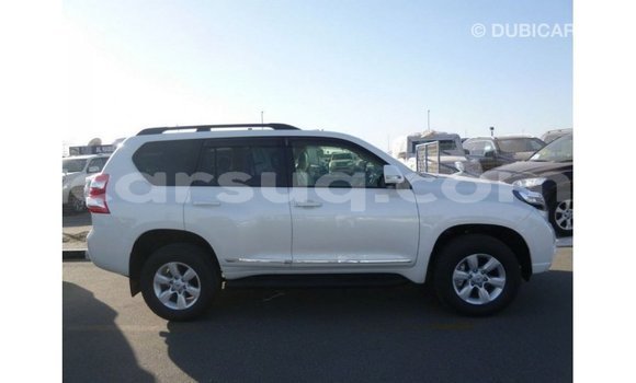 Acheter Import Voiture Toyota Prado Blanc à Import - Dubai, Barh el Gazel Acheter Import Voiture Toyota Prado Blanc à Import - Dubai, Barh el Gazel