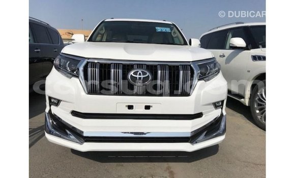 Acheter Import Voiture Toyota Prado Blanc à Import - Dubai, Barh el Gazel Acheter Import Voiture Toyota Prado Blanc à Import - Dubai, Barh el Gazel