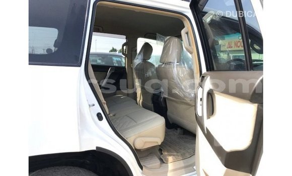 Acheter Import Voiture Toyota Prado Blanc à Import - Dubai, Barh el Gazel Acheter Import Voiture Toyota Prado Blanc à Import - Dubai, Barh el Gazel