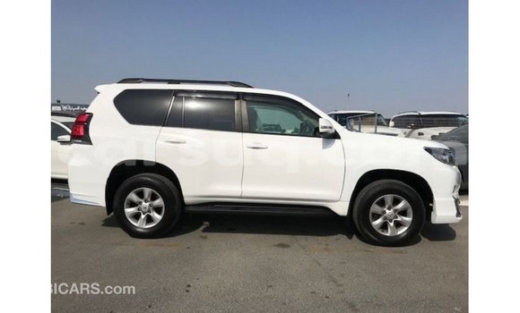 Acheter Import Voiture Toyota Prado Blanc à Import - Dubai, Barh el Gazel Acheter Import Voiture Toyota Prado Blanc à Import - Dubai, Barh el Gazel
