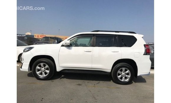 Acheter Import Voiture Toyota Prado Blanc à Import - Dubai, Barh el Gazel Acheter Import Voiture Toyota Prado Blanc à Import - Dubai, Barh el Gazel