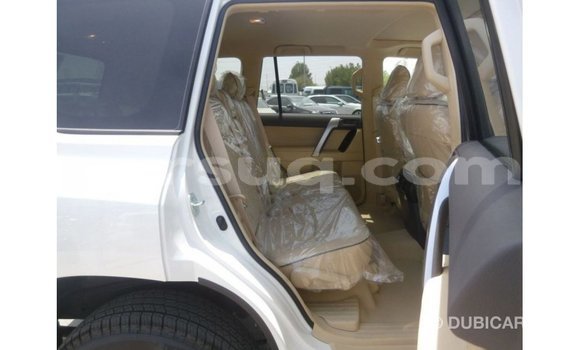 Acheter Import Voiture Toyota Prado Blanc à Import - Dubai, Barh el Gazel Acheter Import Voiture Toyota Prado Blanc à Import - Dubai, Barh el Gazel