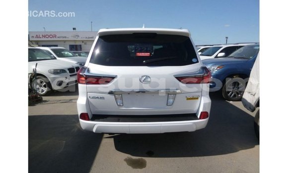 Acheter Import Voiture Lexus LX Blanc à Import - Dubai, Barh el Gazel Acheter Import Voiture Lexus LX Blanc à Import - Dubai, Barh el Gazel