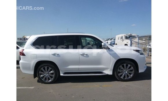 Acheter Import Voiture Lexus LX Blanc à Import - Dubai, Barh el Gazel Acheter Import Voiture Lexus LX Blanc à Import - Dubai, Barh el Gazel