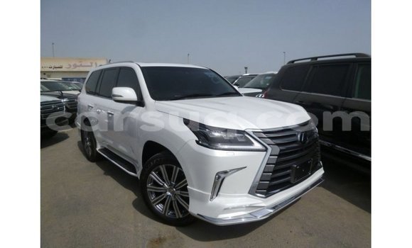 Acheter Import Voiture Lexus LX Blanc à Import - Dubai, Barh el Gazel Acheter Import Voiture Lexus LX Blanc à Import - Dubai, Barh el Gazel