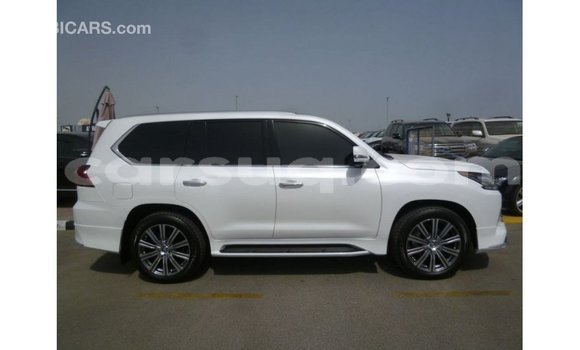 Acheter Import Voiture Lexus LX Blanc à Import - Dubai, Barh el Gazel Acheter Import Voiture Lexus LX Blanc à Import - Dubai, Barh el Gazel