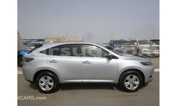 Acheter Import Voiture Toyota Harrier Autre à Import - Dubai, Barh el Gazel Acheter Import Voiture Toyota Harrier Autre à Import - Dubai, Barh el Gazel