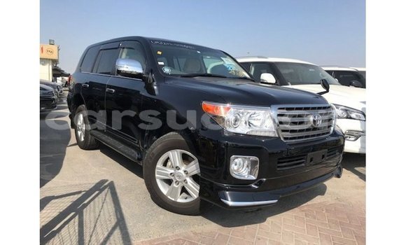 Acheter Import Voiture Toyota Land Cruiser Noir à Import - Dubai, Barh el Gazel Acheter Import Voiture Toyota Land Cruiser Noir à Import - Dubai, Barh el Gazel