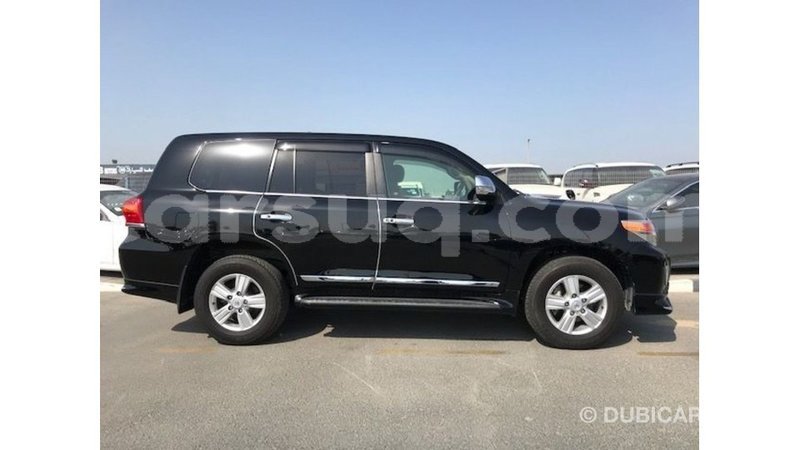 Big with watermark toyota land cruiser barh el gazel import dubai 2491