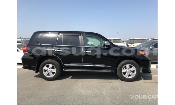Acheter Import Voiture Toyota Land Cruiser Noir à Import - Dubai, Barh el Gazel Acheter Import Voiture Toyota Land Cruiser Noir à Import - Dubai, Barh el Gazel