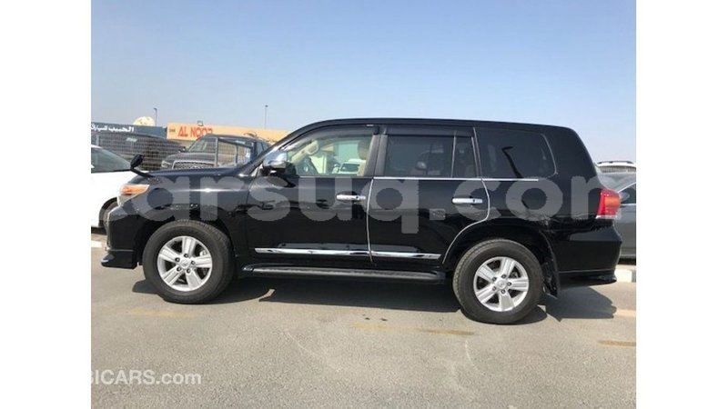 Big with watermark toyota land cruiser barh el gazel import dubai 2491
