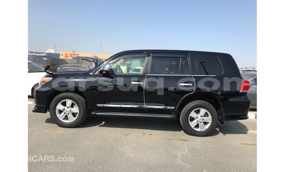 Acheter Import Voiture Toyota Land Cruiser Noir à Import - Dubai, Barh el Gazel Acheter Import Voiture Toyota Land Cruiser Noir à Import - Dubai, Barh el Gazel