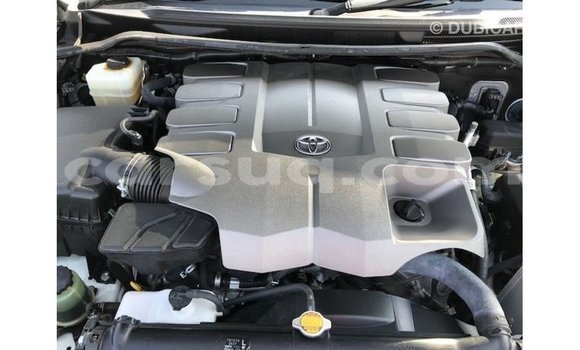 Acheter Import Voiture Toyota Land Cruiser Blanc à Import - Dubai, Barh el Gazel Acheter Import Voiture Toyota Land Cruiser Blanc à Import - Dubai, Barh el Gazel