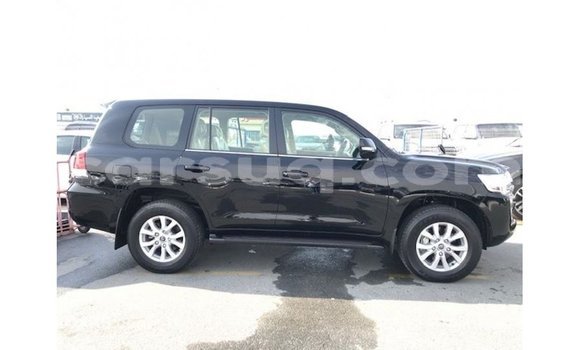Acheter Import Voiture Toyota Land Cruiser Noir à Import - Dubai, Barh el Gazel Acheter Import Voiture Toyota Land Cruiser Noir à Import - Dubai, Barh el Gazel