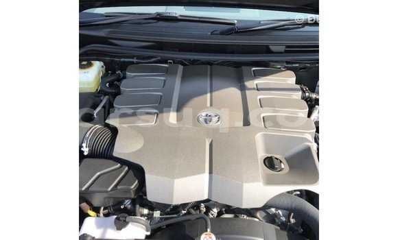 Acheter Import Voiture Toyota Land Cruiser Noir à Import - Dubai, Barh el Gazel Acheter Import Voiture Toyota Land Cruiser Noir à Import - Dubai, Barh el Gazel