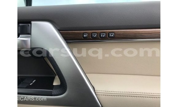 Acheter Import Voiture Toyota Land Cruiser Blanc à Import - Dubai, Barh el Gazel Acheter Import Voiture Toyota Land Cruiser Blanc à Import - Dubai, Barh el Gazel
