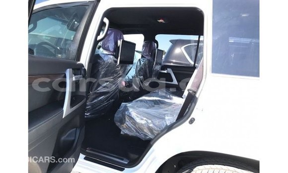 Buy Import Toyota Land Cruiser White Car in Import - Dubai in Barh el Gazel Buy Import Toyota Land Cruiser White Car in Import - Dubai in Barh el Gazel