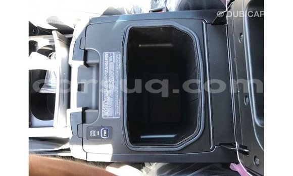 Buy Import Toyota Land Cruiser White Car in Import - Dubai in Barh el Gazel Buy Import Toyota Land Cruiser White Car in Import - Dubai in Barh el Gazel