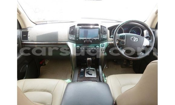 Buy Import Toyota Land Cruiser White Car in Import - Dubai in Barh el Gazel Buy Import Toyota Land Cruiser White Car in Import - Dubai in Barh el Gazel