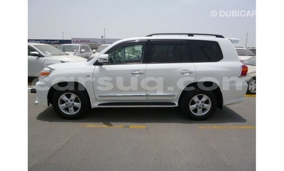 Buy Import Toyota Land Cruiser White Car in Import - Dubai in Barh el Gazel Buy Import Toyota Land Cruiser White Car in Import - Dubai in Barh el Gazel