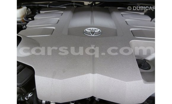 Buy Import Toyota Land Cruiser White Car in Import - Dubai in Barh el Gazel Buy Import Toyota Land Cruiser White Car in Import - Dubai in Barh el Gazel
