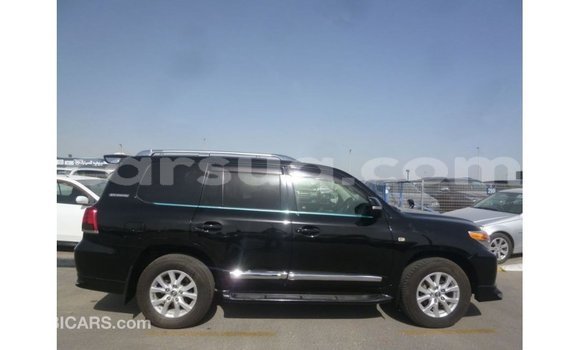 Acheter Import Voiture Toyota Land Cruiser Noir à Import - Dubai, Barh el Gazel Acheter Import Voiture Toyota Land Cruiser Noir à Import - Dubai, Barh el Gazel