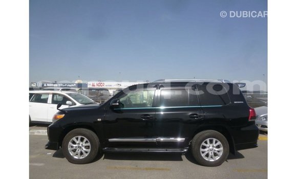 Acheter Import Voiture Toyota Land Cruiser Noir à Import - Dubai, Barh el Gazel Acheter Import Voiture Toyota Land Cruiser Noir à Import - Dubai, Barh el Gazel