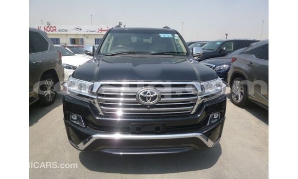 Acheter Import Voiture Toyota Land Cruiser Noir à Import - Dubai, Barh el Gazel Acheter Import Voiture Toyota Land Cruiser Noir à Import - Dubai, Barh el Gazel