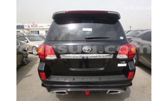 Acheter Import Voiture Toyota Land Cruiser Noir à Import - Dubai, Barh el Gazel Acheter Import Voiture Toyota Land Cruiser Noir à Import - Dubai, Barh el Gazel