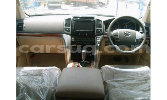 Buy Import Toyota Land Cruiser White Car in Import - Dubai in Barh el Gazel Buy Import Toyota Land Cruiser White Car in Import - Dubai in Barh el Gazel