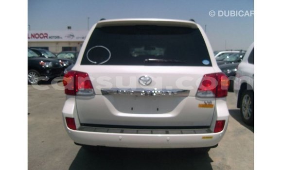 Buy Import Toyota Land Cruiser White Car in Import - Dubai in Barh el Gazel Buy Import Toyota Land Cruiser White Car in Import - Dubai in Barh el Gazel