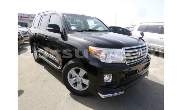 Acheter Import Voiture Toyota Land Cruiser Noir à Import - Dubai, Barh el Gazel Acheter Import Voiture Toyota Land Cruiser Noir à Import - Dubai, Barh el Gazel