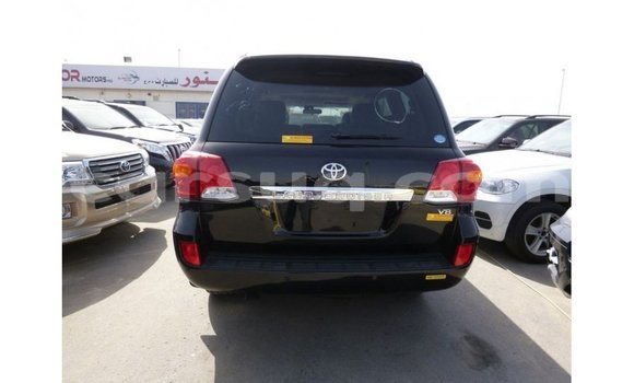 Acheter Import Voiture Toyota Land Cruiser Noir à Import - Dubai, Barh el Gazel Acheter Import Voiture Toyota Land Cruiser Noir à Import - Dubai, Barh el Gazel