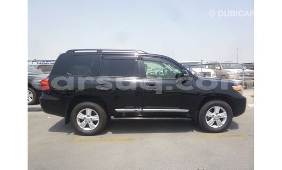 Acheter Import Voiture Toyota Land Cruiser Noir à Import - Dubai, Barh el Gazel Acheter Import Voiture Toyota Land Cruiser Noir à Import - Dubai, Barh el Gazel