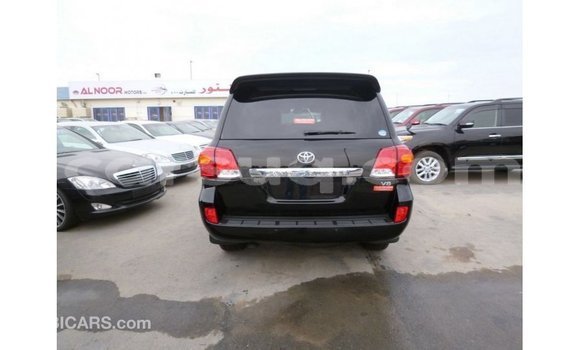 Acheter Import Voiture Toyota Land Cruiser Noir à Import - Dubai, Barh el Gazel Acheter Import Voiture Toyota Land Cruiser Noir à Import - Dubai, Barh el Gazel