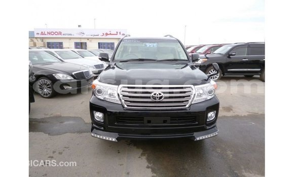 Acheter Import Voiture Toyota Land Cruiser Noir à Import - Dubai, Barh el Gazel Acheter Import Voiture Toyota Land Cruiser Noir à Import - Dubai, Barh el Gazel