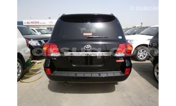 Acheter Import Voiture Toyota Land Cruiser Noir à Import - Dubai, Barh el Gazel Acheter Import Voiture Toyota Land Cruiser Noir à Import - Dubai, Barh el Gazel