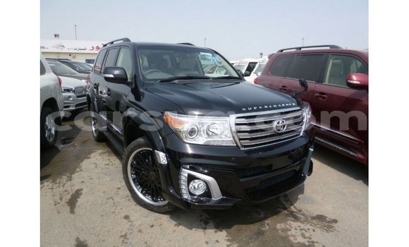 Acheter Import Voiture Toyota Land Cruiser Noir à Import - Dubai, Barh el Gazel Acheter Import Voiture Toyota Land Cruiser Noir à Import - Dubai, Barh el Gazel