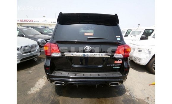 Acheter Import Voiture Toyota Land Cruiser Noir à Import - Dubai, Barh el Gazel Acheter Import Voiture Toyota Land Cruiser Noir à Import - Dubai, Barh el Gazel