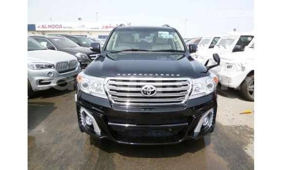 Acheter Import Voiture Toyota Land Cruiser Noir à Import - Dubai, Barh el Gazel Acheter Import Voiture Toyota Land Cruiser Noir à Import - Dubai, Barh el Gazel