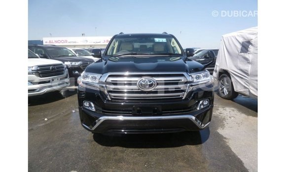 Acheter Import Voiture Toyota Land Cruiser Noir à Import - Dubai, Barh el Gazel Acheter Import Voiture Toyota Land Cruiser Noir à Import - Dubai, Barh el Gazel