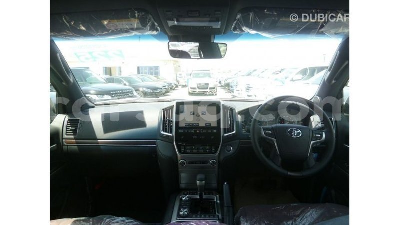 Big with watermark toyota land cruiser barh el gazel import dubai 2541