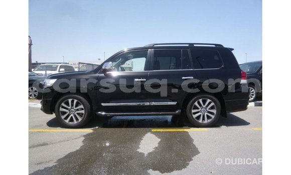 Acheter Import Voiture Toyota Land Cruiser Noir à Import - Dubai, Barh el Gazel Acheter Import Voiture Toyota Land Cruiser Noir à Import - Dubai, Barh el Gazel